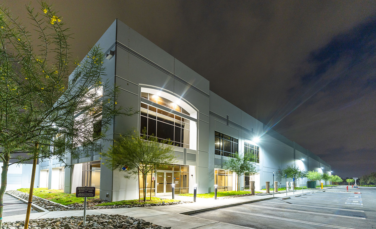 Globe Distribution Center Building Photo